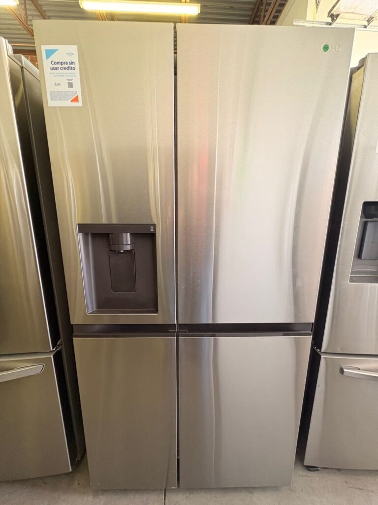 LG 28 cu. ft. Side-by-Side Refrigerator in Stainless Steel!