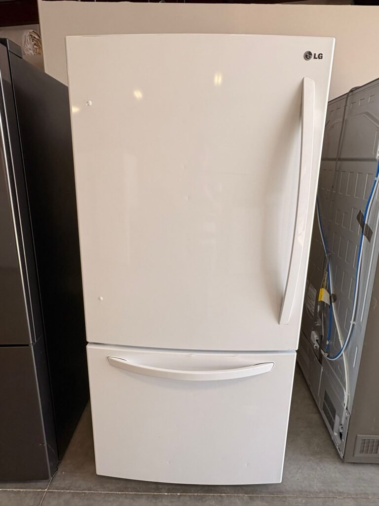 LG 33-Inch Wide 24 cu. ft. Bottom Freezer Refrigerator in White!