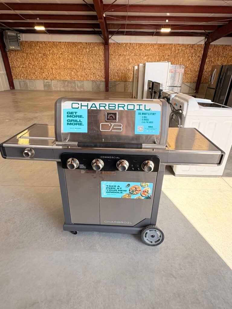 Brand New Charbroil Commercial Series Grill and Griddle Combo Stainless Steel with 1-Side Burner