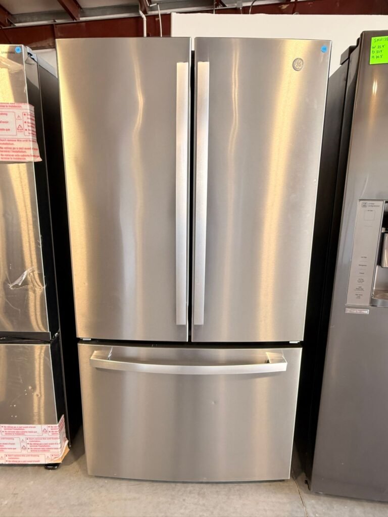 GE 27 cu. ft. French Door, Stainless Steel Refrigerator! With Internal Ice Maker and Water Dispenser