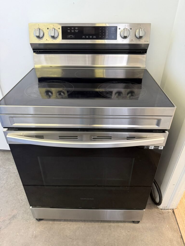 Samsung 30-Inch Electric Range with Self & Steam Clean, and Warming Center in Stainless Steel!