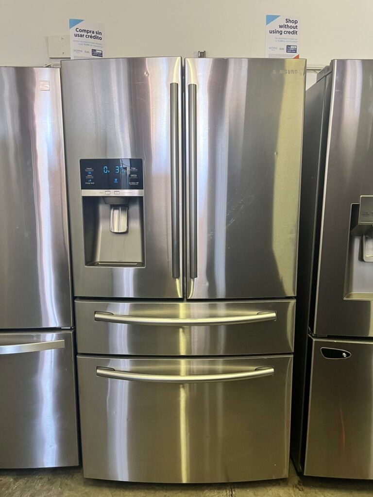 Samsung 28 cu. ft. 4-Door French Door, Stainless Steel Refrigerator! With FlexZone