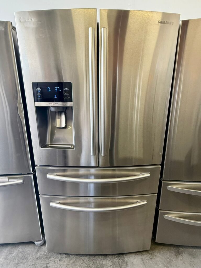 Samsung 28 cu. ft. 4-Door French Door, Stainless Steel Refrigerator! With FlexZone