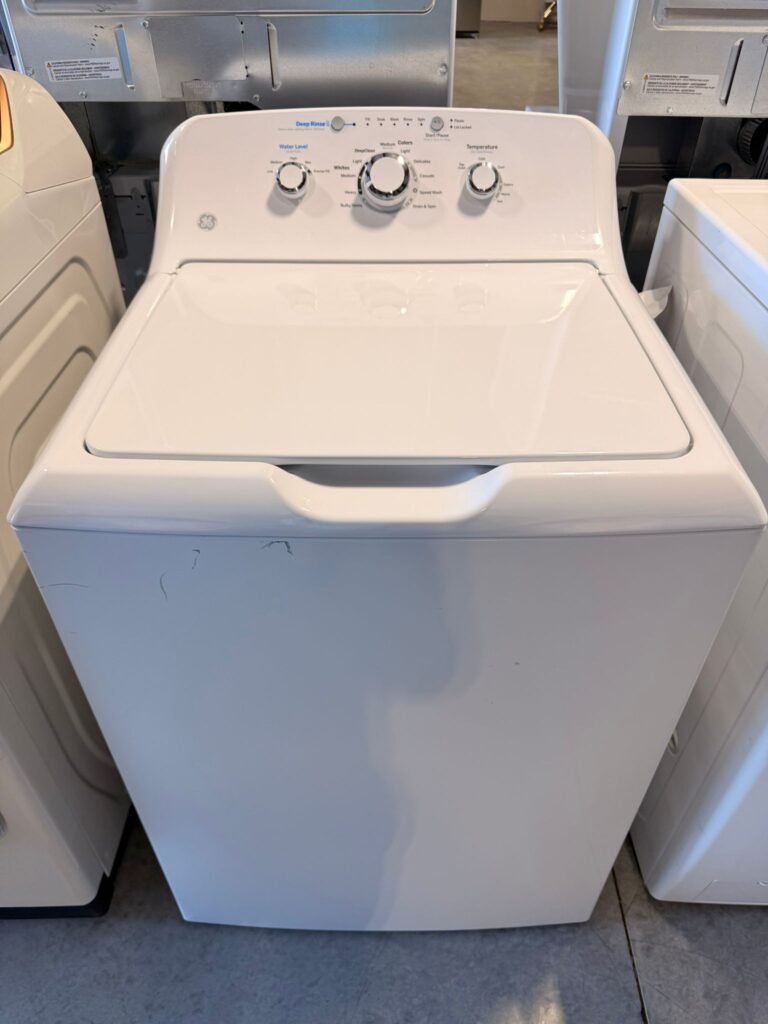 GE 4.0 cu. ft. Top-Load Washer in White! With Water Level Control