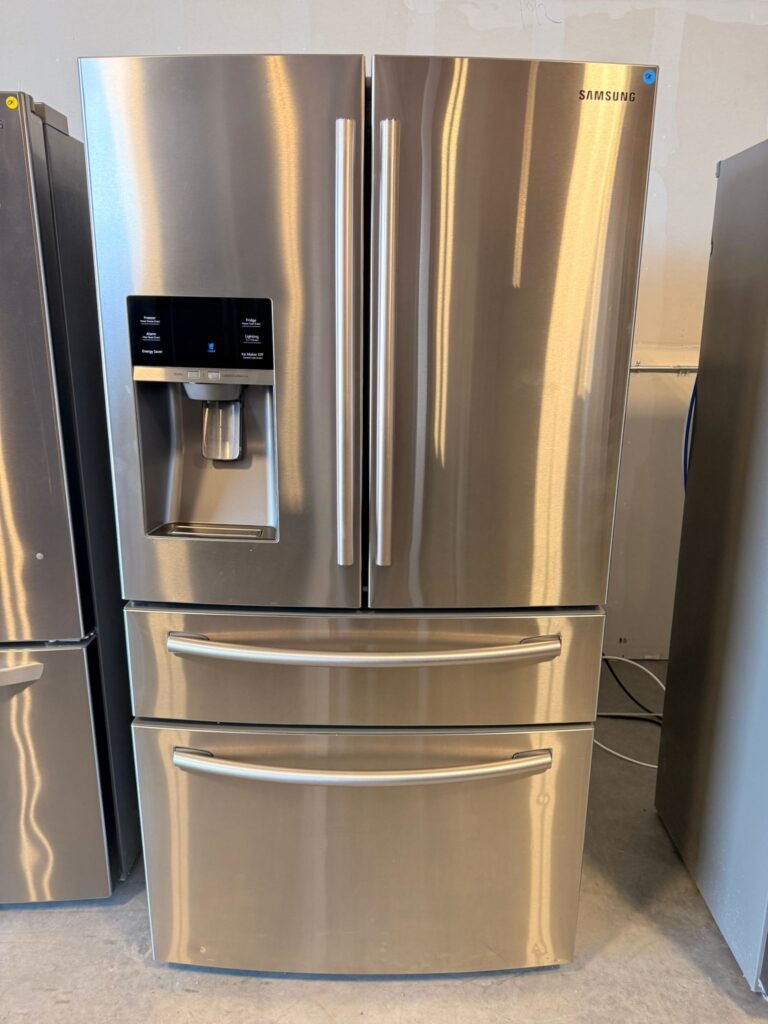 Samsung 28 cu. ft. 4-Door French Door, Stainless Steel Refrigerator! With FlexZone