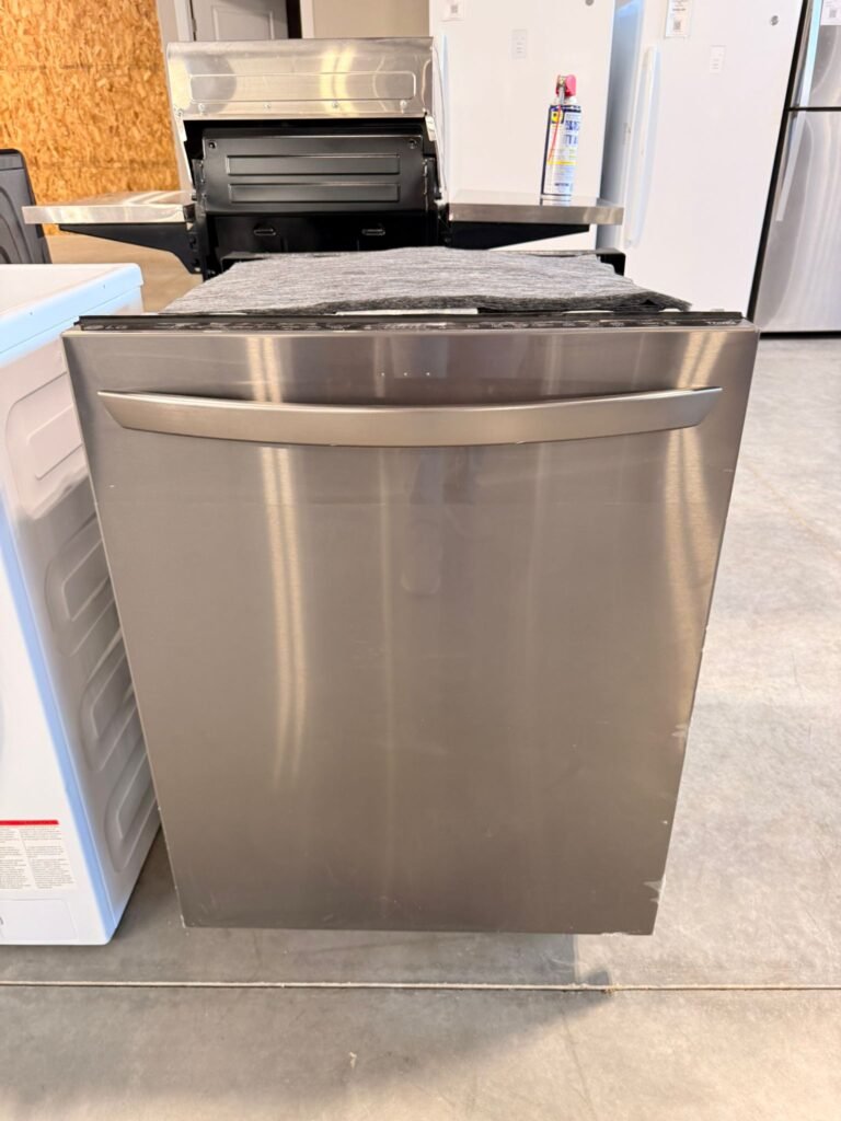 BRAND NEW LG 24-Inch Top Control Smart Dishwasher in PrintProof Black Stainless Steel! With QuadWash