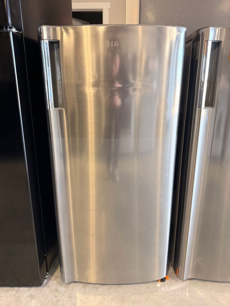 NEW Scratch & Dent LG 20.63-Inch Wide, 6 cu. ft. Single Door Top-Freezer Fridge w/ Inverter Compressor & Pocket Handle in Platinum Silver!