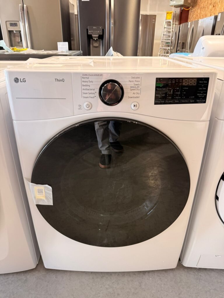 NEW OPEN BOX LG 7.4 cu. ft. Stackable Smart Gas Dryer with Steam and Built-In Intelligence in White!