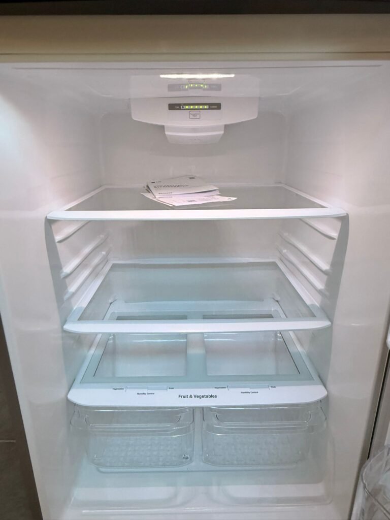 Curated visual reference: Gallery Detail: New Scratch Dent Lg 20 Cu Ft Top Freezer Refrigerator