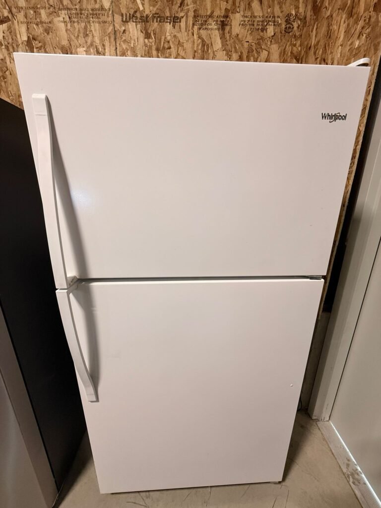 Whirlpool 20.5 cu ft Top Freezer Refrigerator – White! Clean interior, frameless glass shelves, and a spacious 33-inch