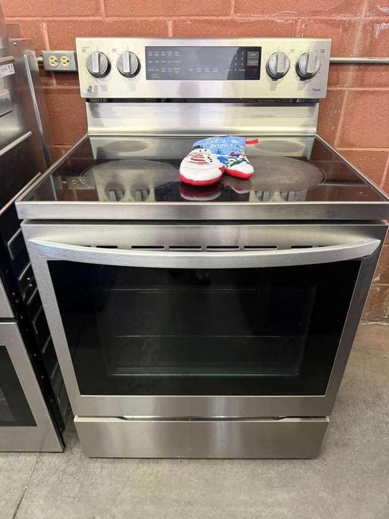 LG 30-Inch Electric Range with True Convection, Air Fry, Self & Easy-Clean in Stainless Steel!