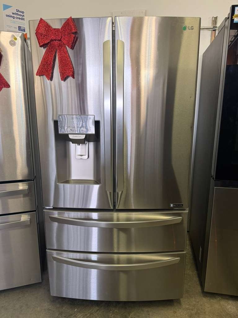 LG 28 cu. ft. 4-Door French Door Refrigerator in PrintProof Stainless Steel!