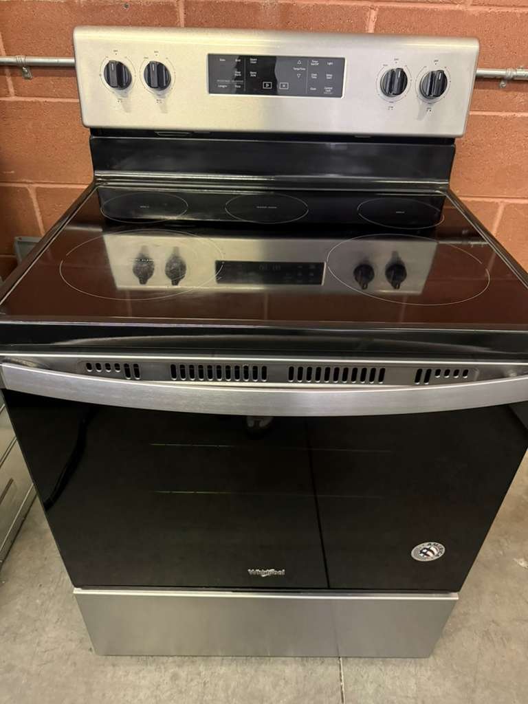 Whirlpool 30-Inch Electric Range with 5 Burners in Fingerprint Stainless Steel!