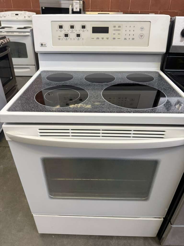 LG 30-Inch Electric Range with Convection Oven and Warming Zone in White